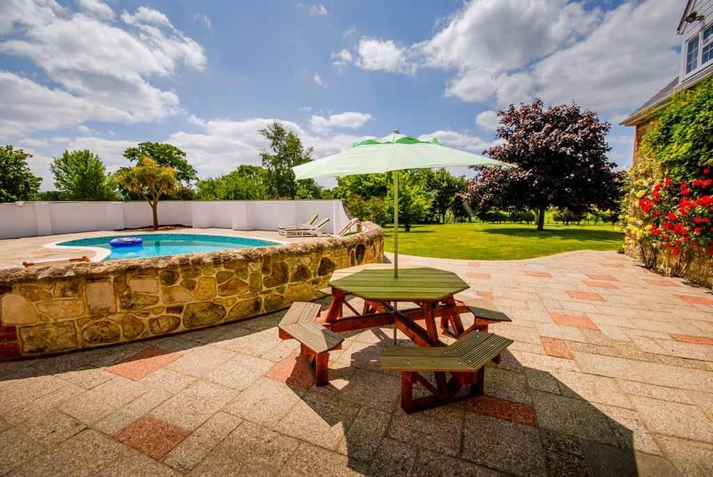 Rookley Farm Lodge - Pet friendly Eksteriør billede