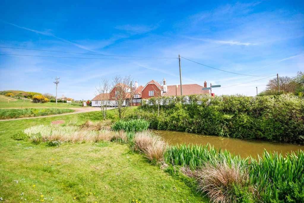 Rookley Farm Lodge - Pet friendly Eksteriør billede